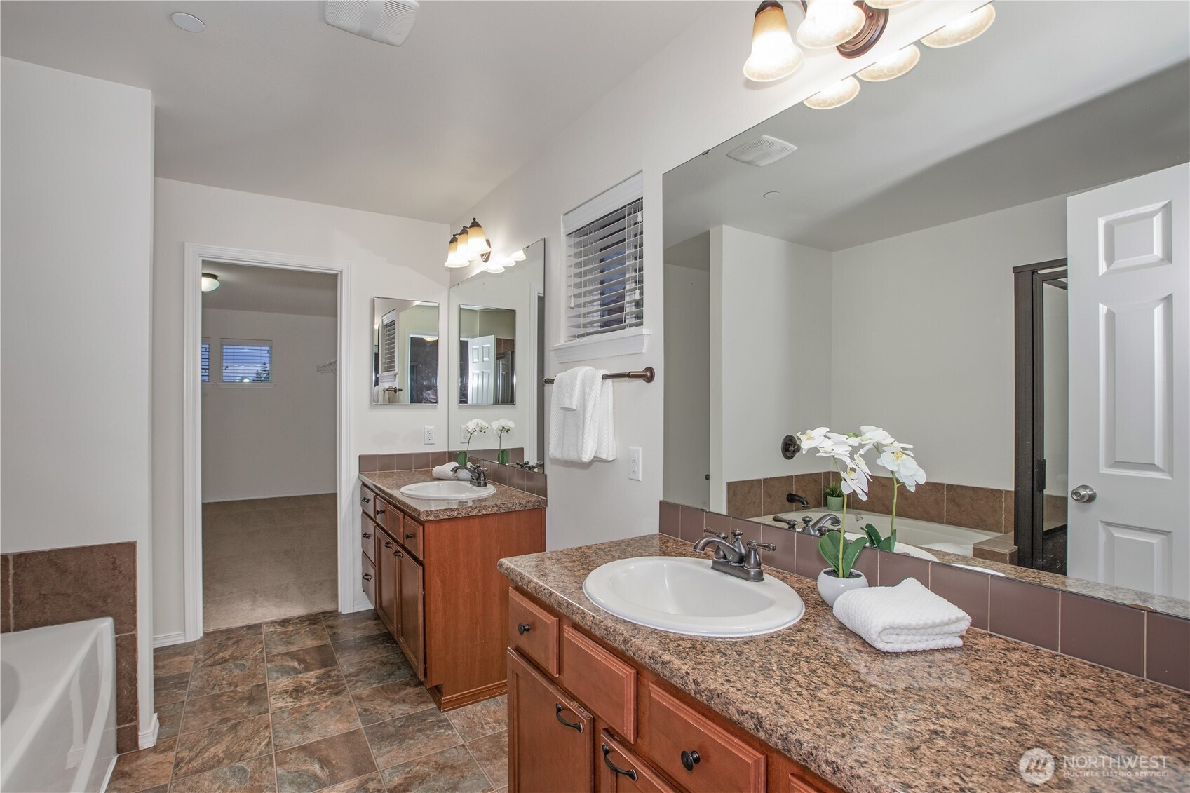 1179 Swan Loop , Dupont, WA 98327