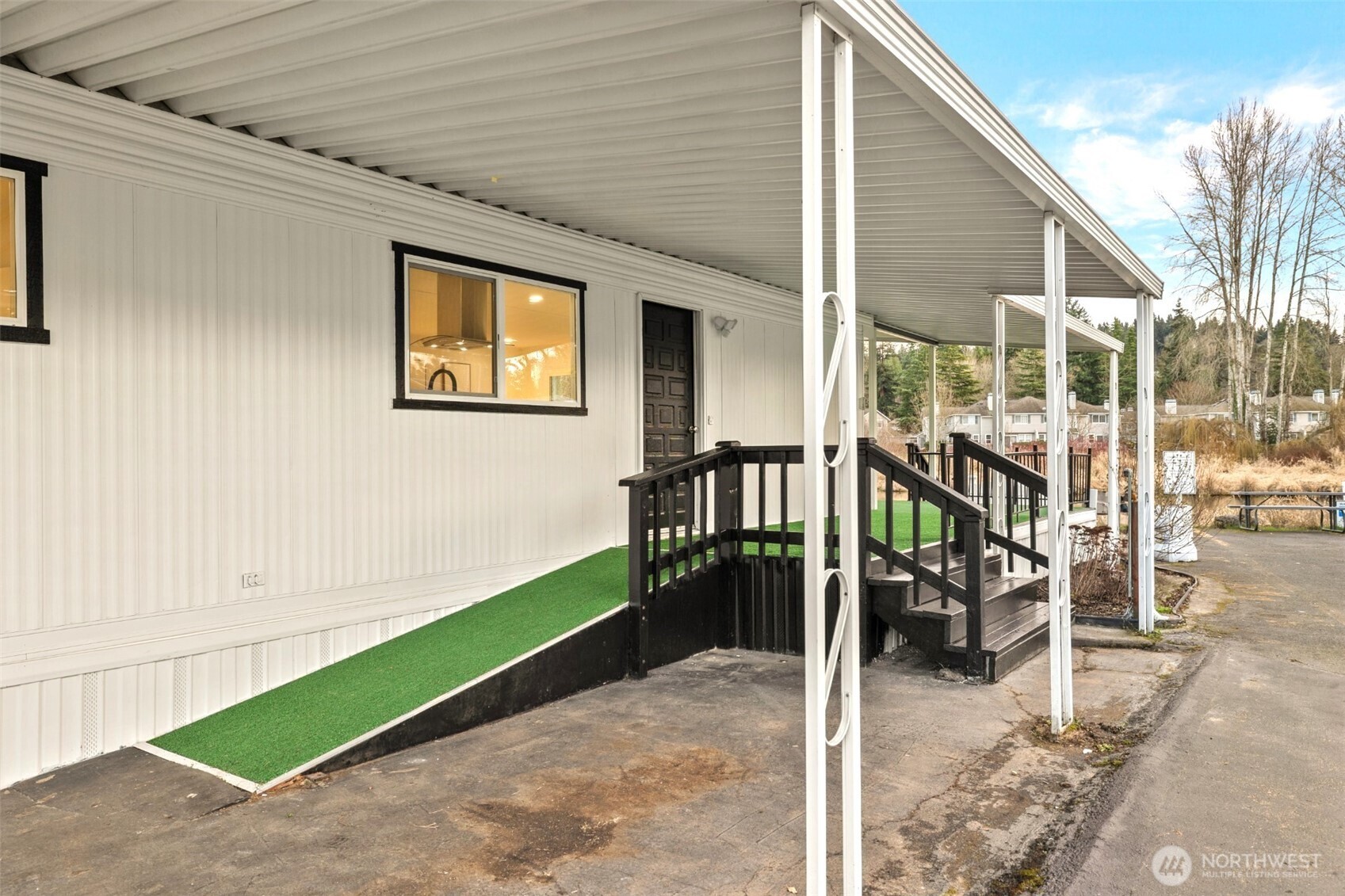 7031 NE 175th Street ##53, Kenmore, WA 98028