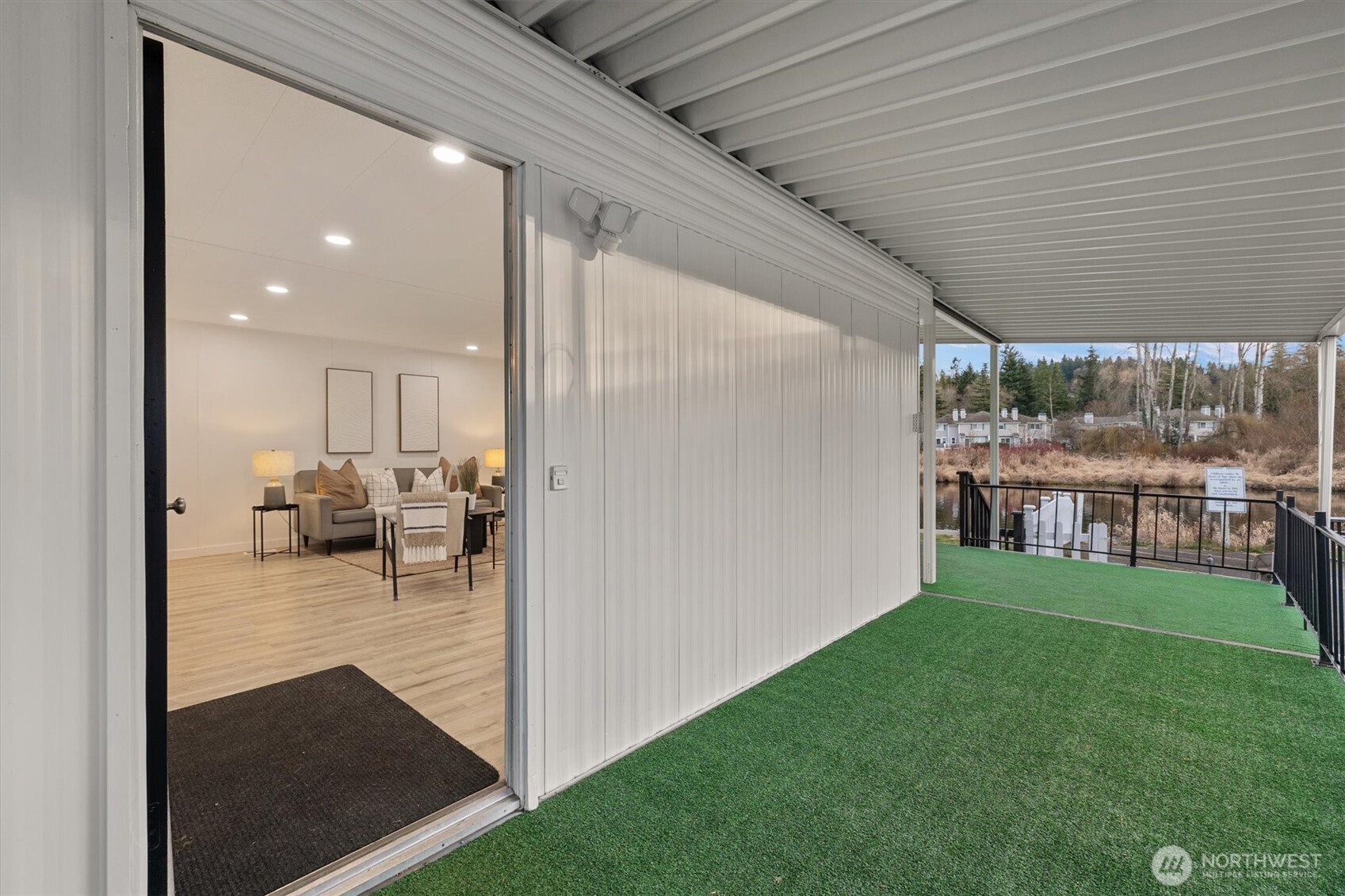 7031 NE 175th Street ##53, Kenmore, WA 98028