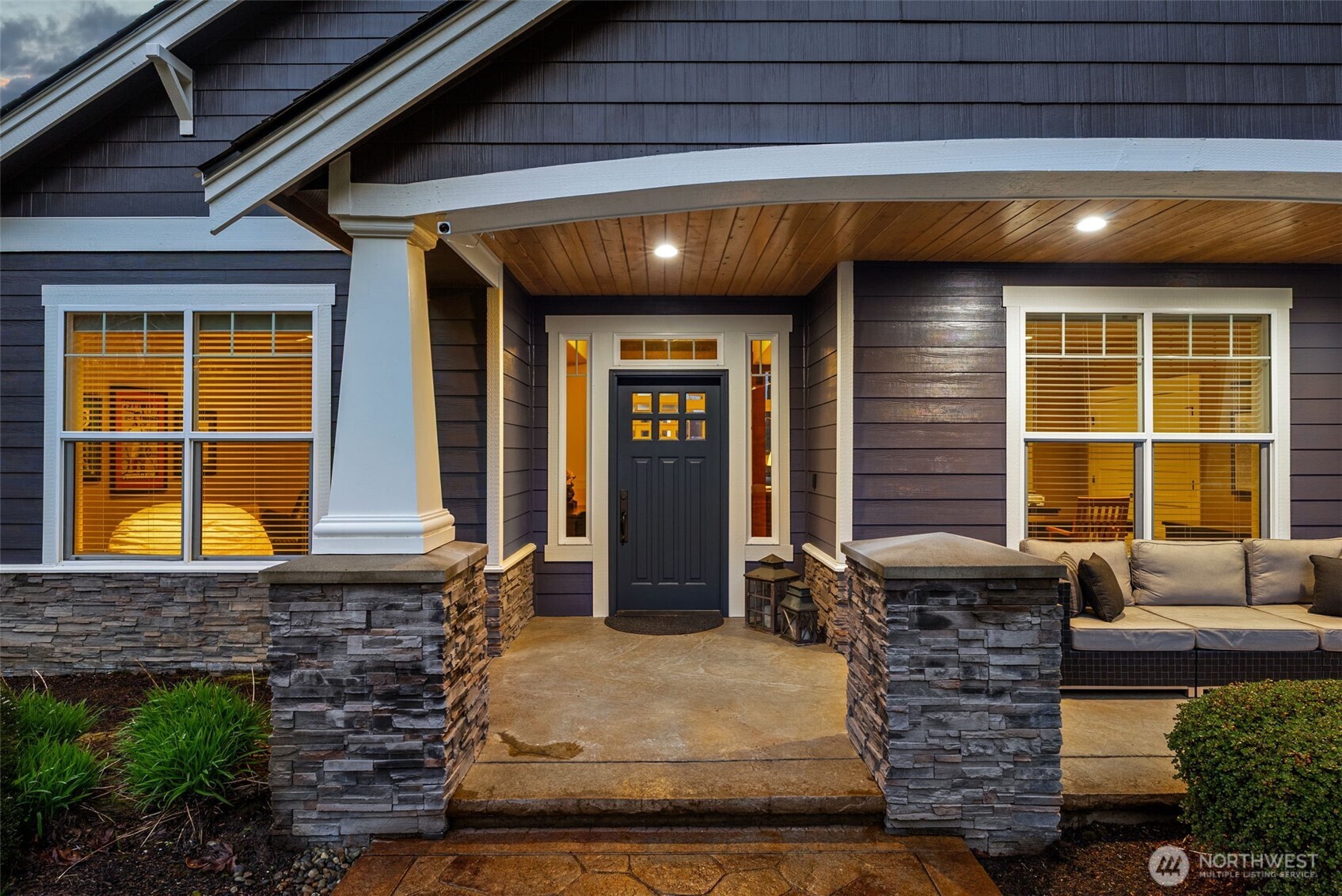 4827 Bayshore Lane NW, Olympia, WA 98502