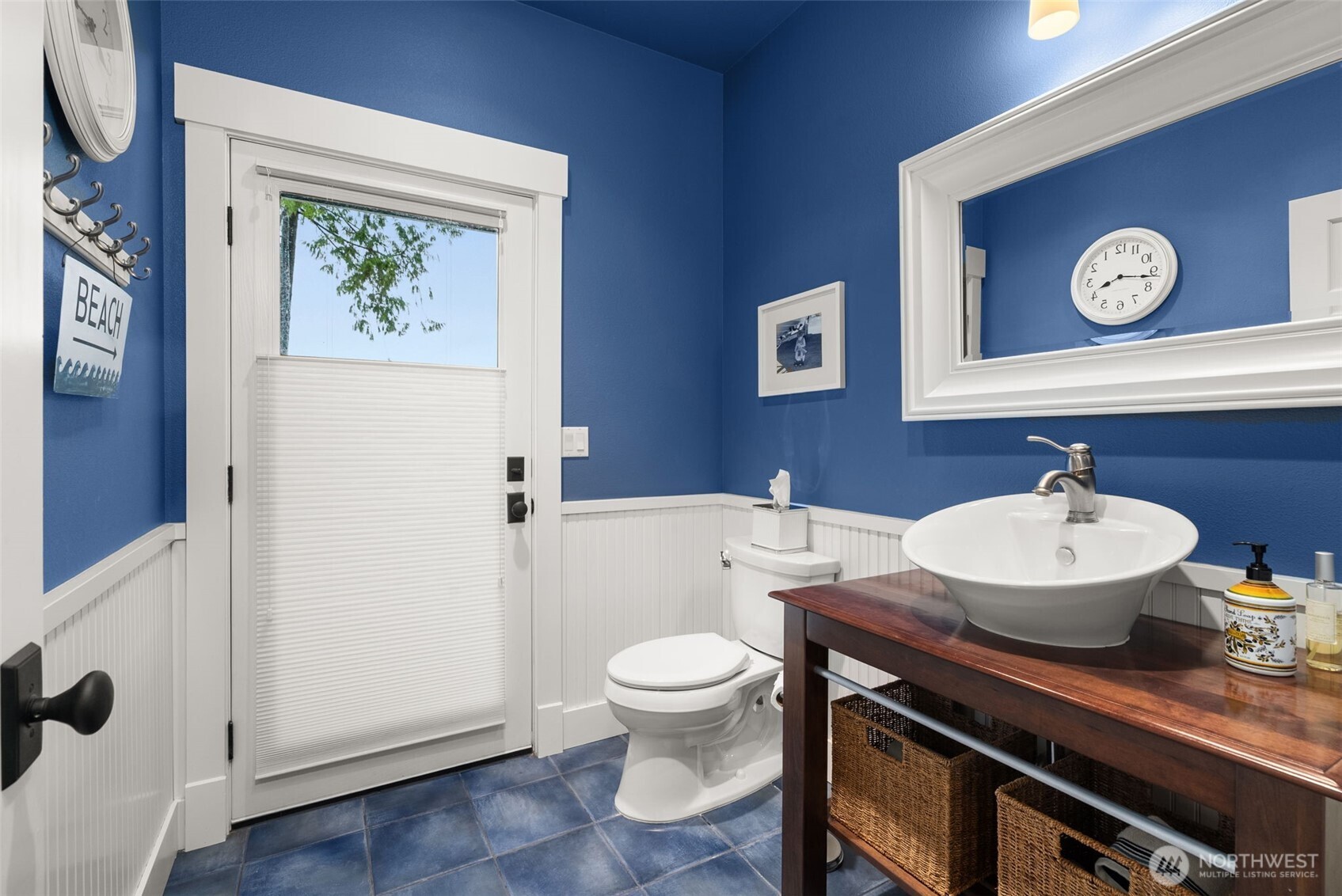 4827 Bayshore Lane NW, Olympia, WA 98502