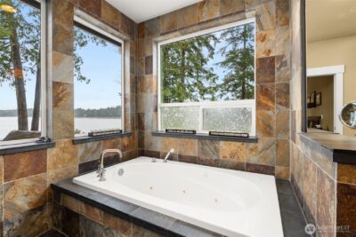 4827 Bayshore Lane NW, Olympia, WA 98502 - Photo 22