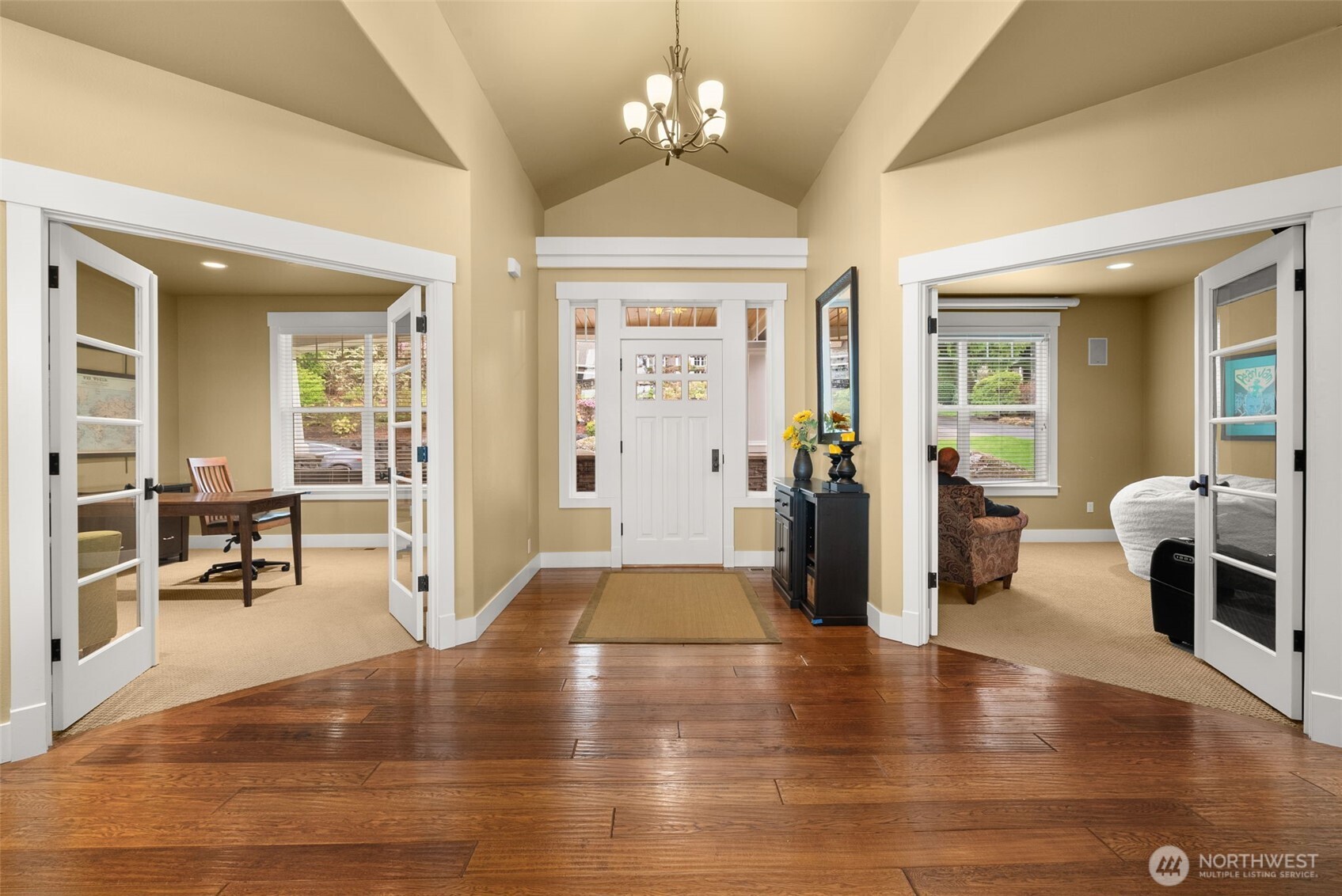 4827 Bayshore Lane NW, Olympia, WA 98502