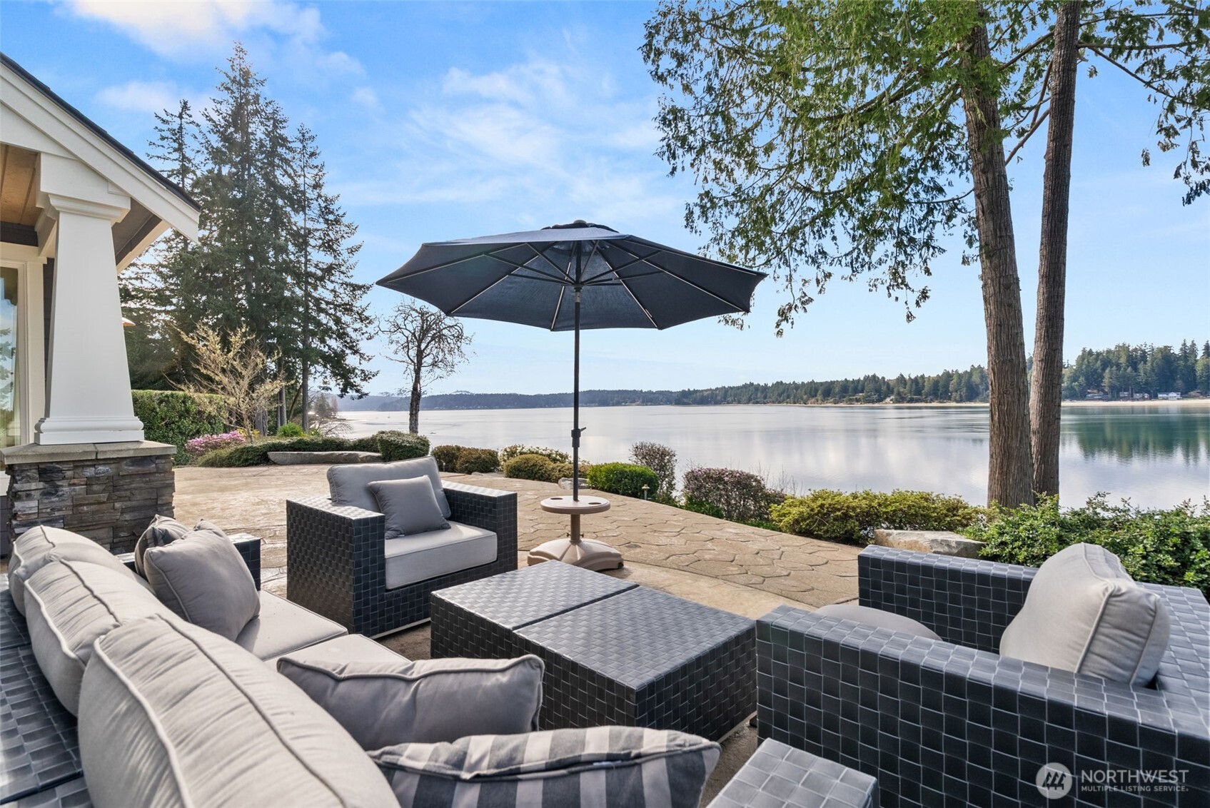 4827 Bayshore Lane NW, Olympia, WA 98502