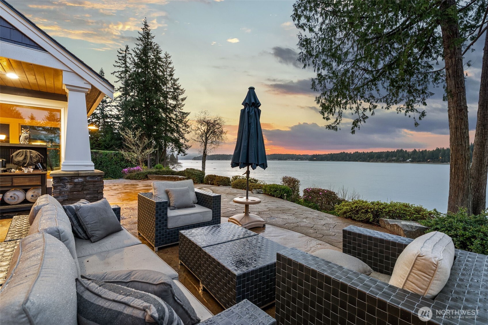 4827 Bayshore Lane NW, Olympia, WA 98502