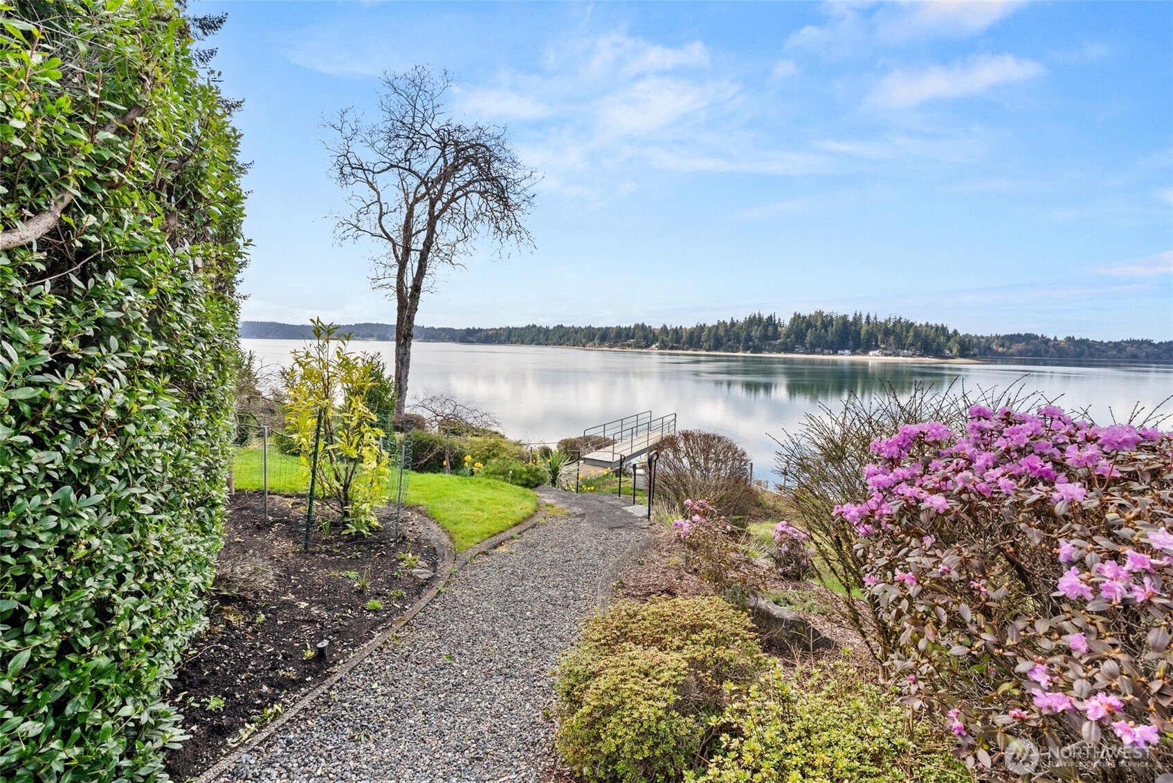 4827 Bayshore Lane NW, Olympia, WA 98502