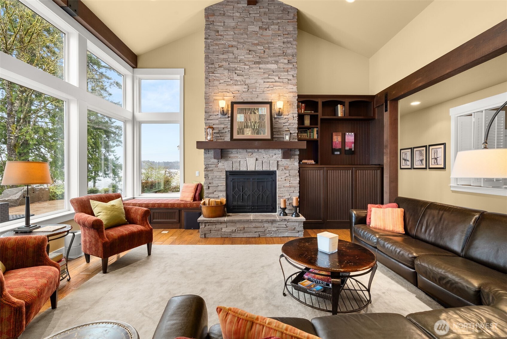 4827 Bayshore Lane NW, Olympia, WA 98502