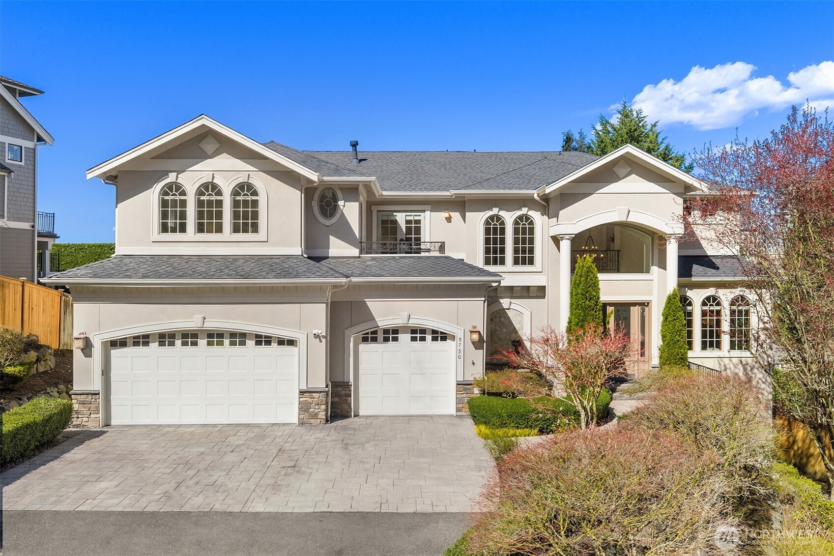 9750 SE 5th Street , Bellevue, WA 98004