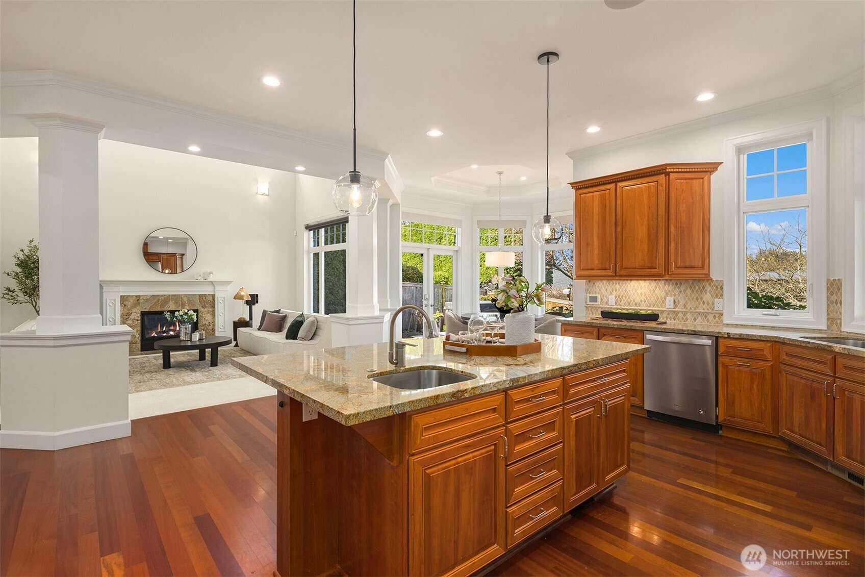 9750 SE 5th Street , Bellevue, WA 98004