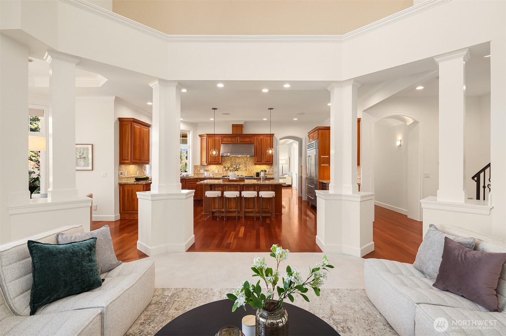 9750 SE 5th Street , Bellevue, WA 98004