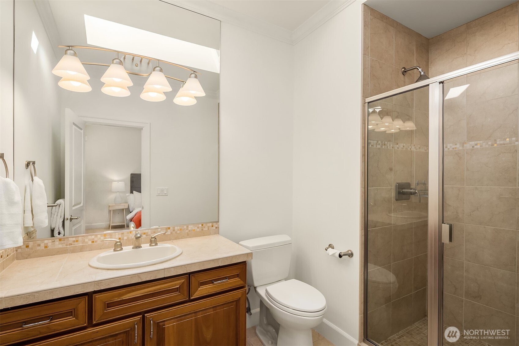 9750 SE 5th Street , Bellevue, WA 98004