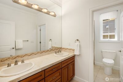 9750 SE 5th Street , Bellevue, WA 98004 - Photo 33
