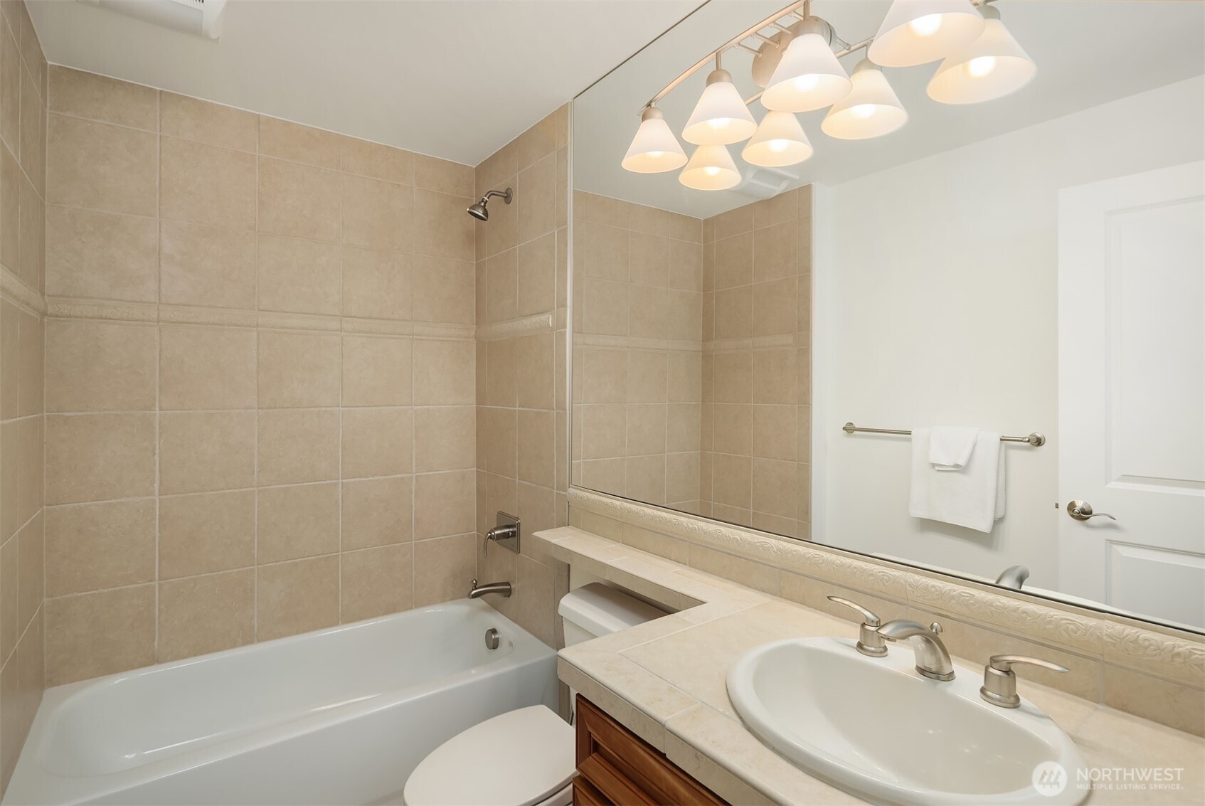 9750 SE 5th Street , Bellevue, WA 98004