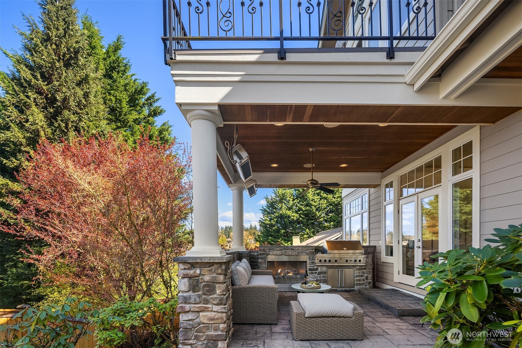 9750 SE 5th Street , Bellevue, WA 98004