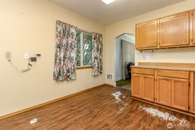 5707 N 45th Street , Tacoma, WA 98407 - Photo 8