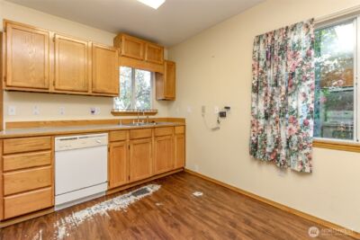 5707 N 45th Street , Tacoma, WA 98407 - Photo 9