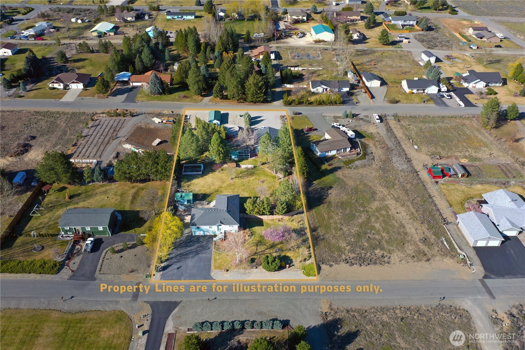 16 River Overlook Street , Omak, WA 98841