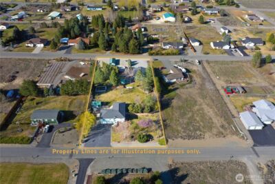 16 River Overlook Street , Omak, WA 98841