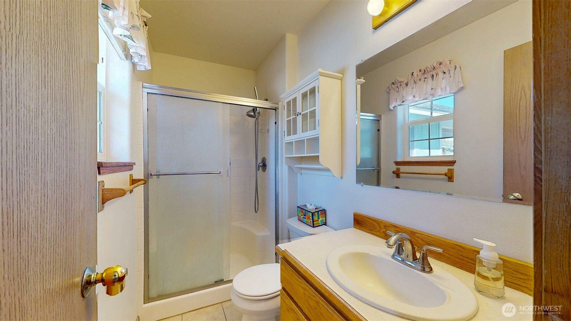 16 River Overlook Street , Omak, WA 98841