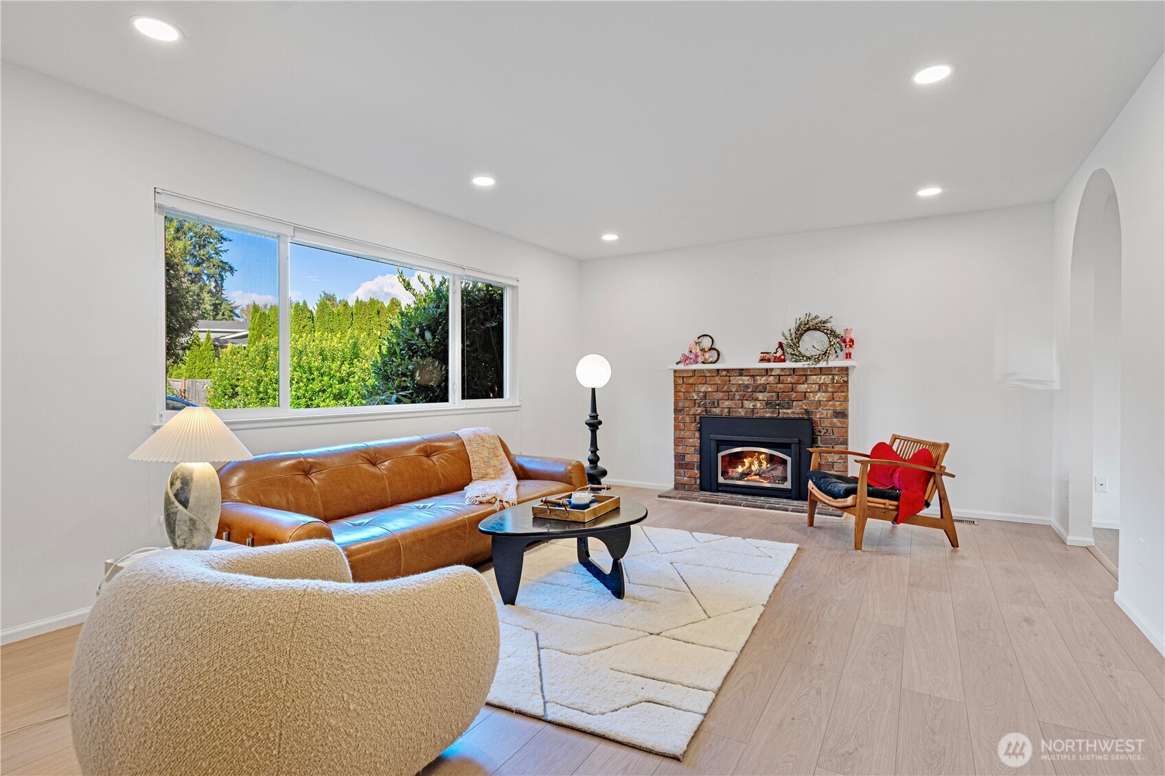 14260 110th Avenue NE, Kirkland, WA 98034