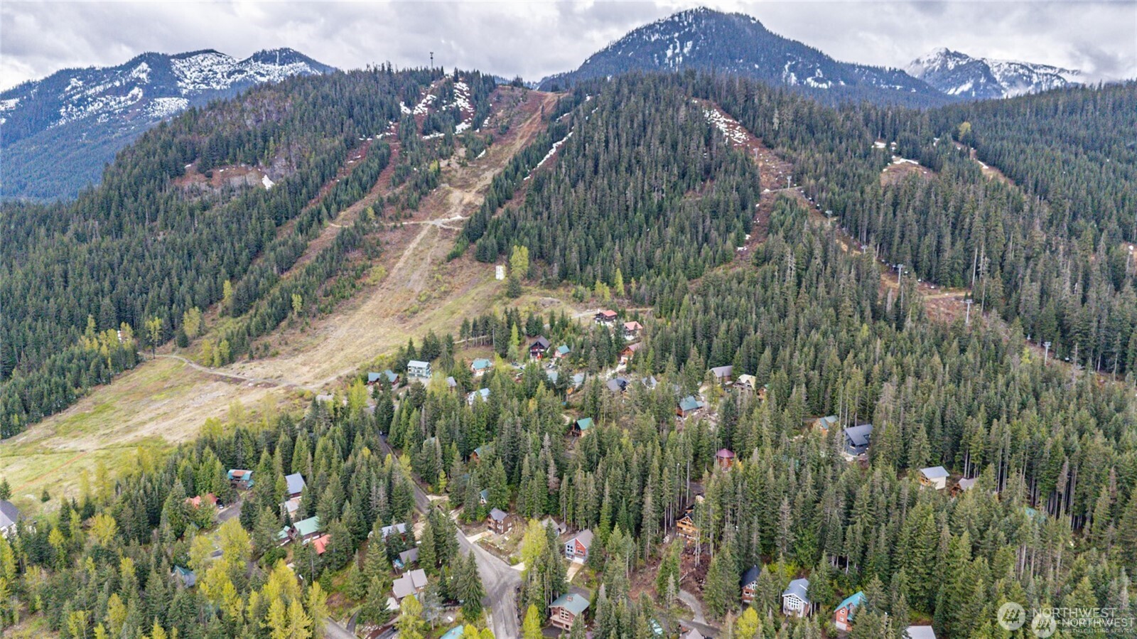 91 Arlberg Place , Snoqualmie Pass, WA 98068