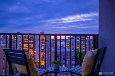 1120 Spring Street #1301, Seattle, WA 98104 - Photo 27