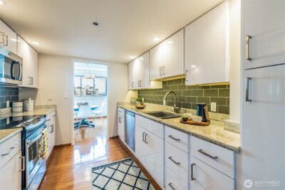 1120 Spring Street #1301, Seattle, WA 98104 - Photo 8