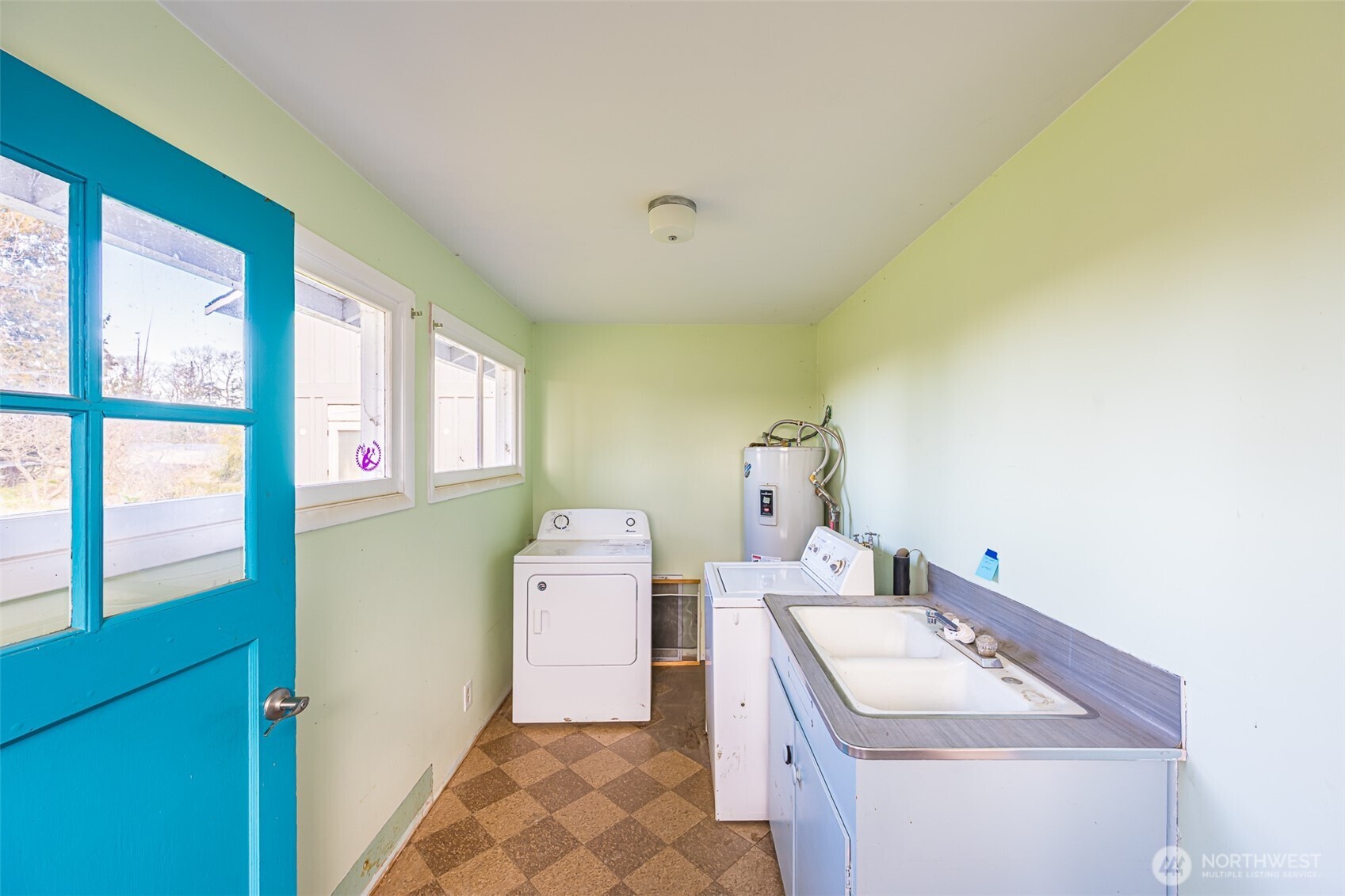 7171 Old Olympic Highway , Sequim, WA 98382