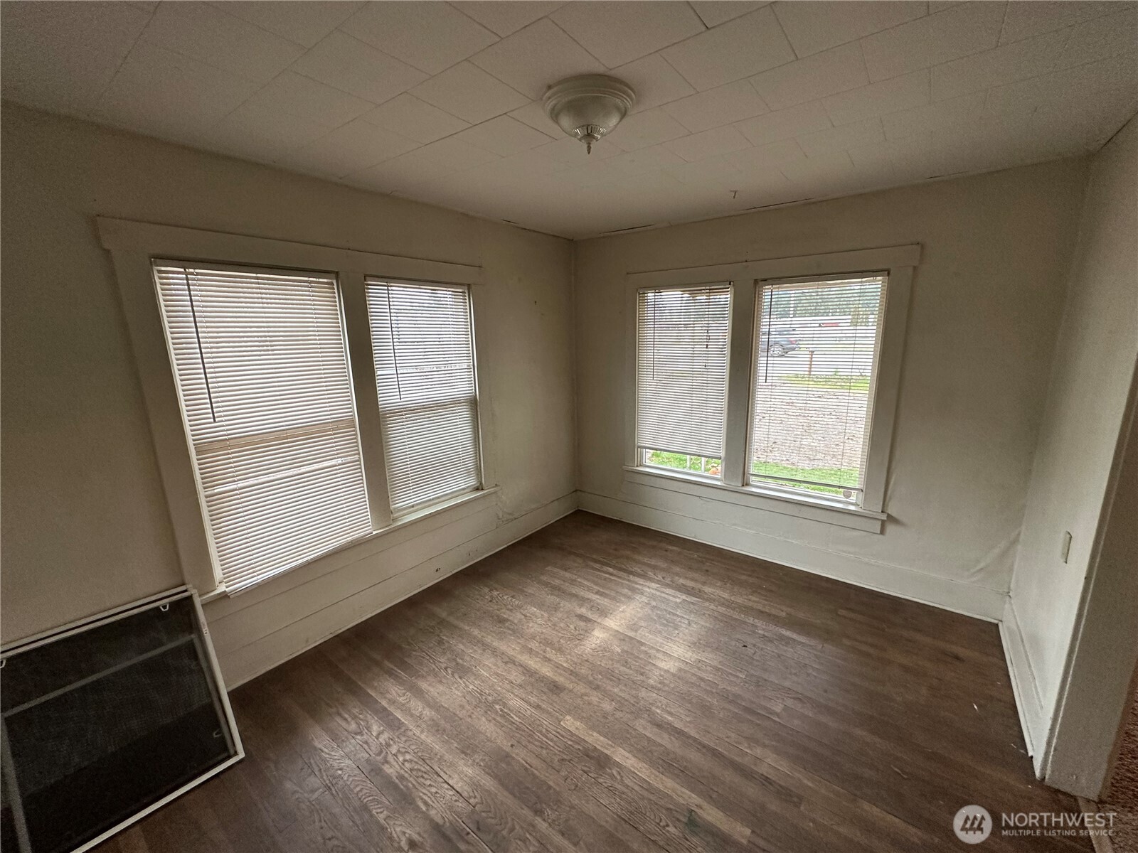 1406 Harrison Avenue , Centralia, WA 98531