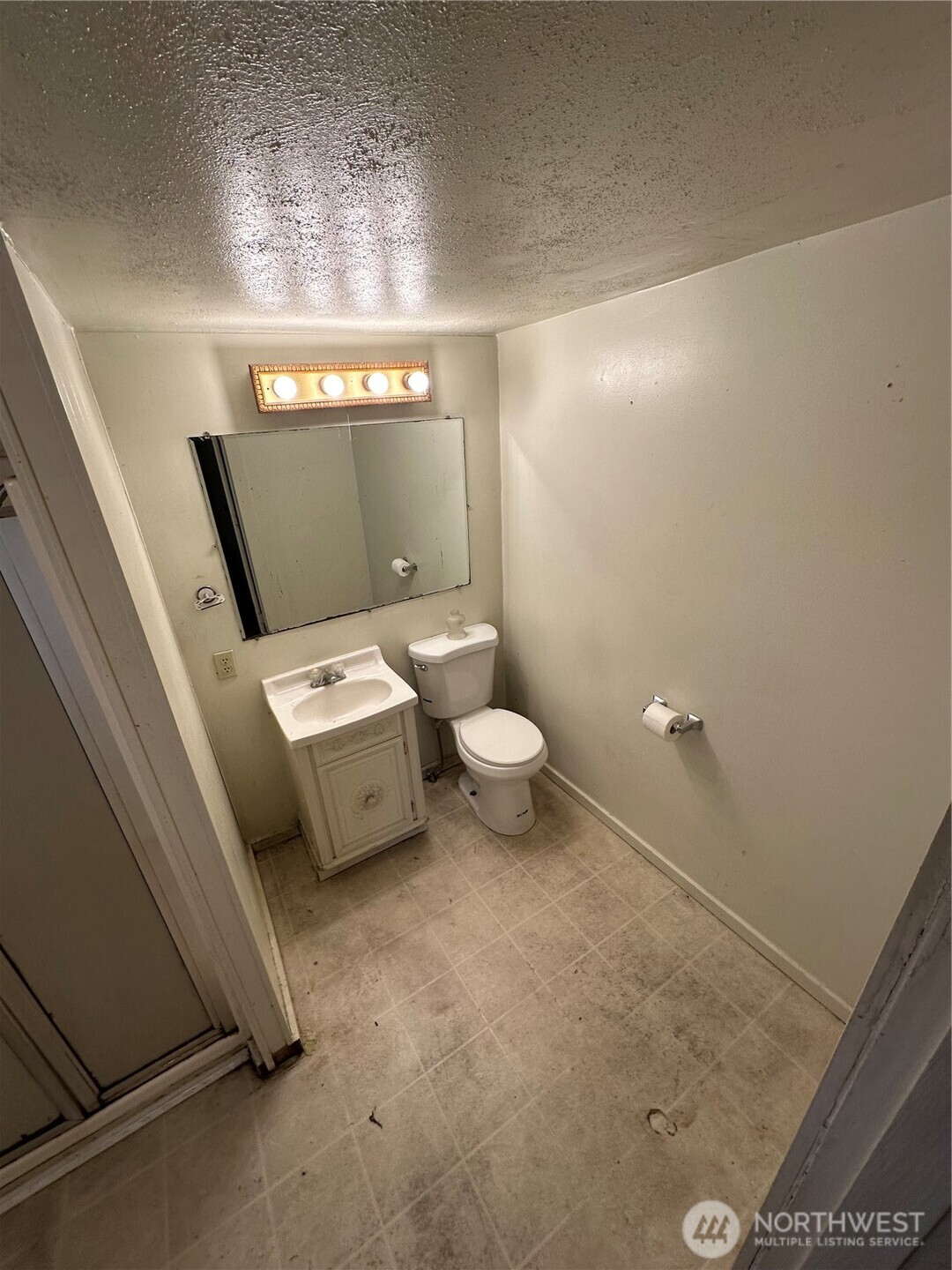 1406 Harrison Avenue , Centralia, WA 98531