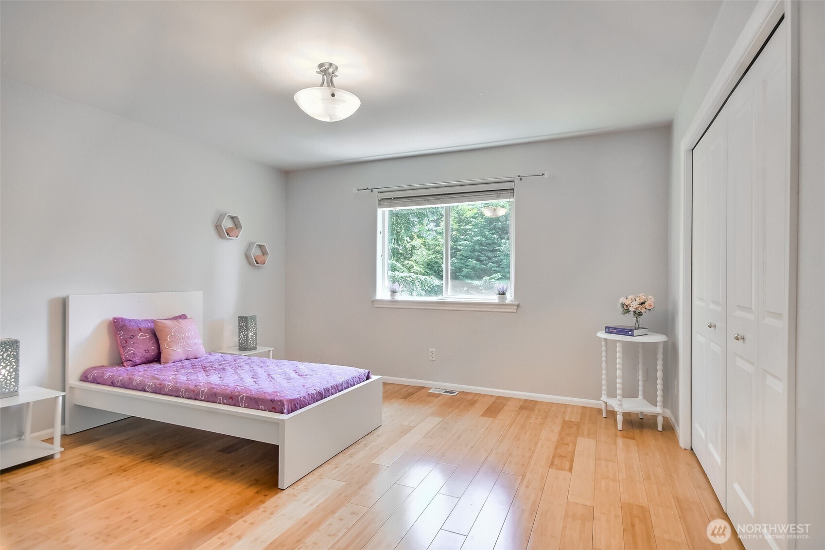 4 148 Place SW, Lynnwood, WA 98087