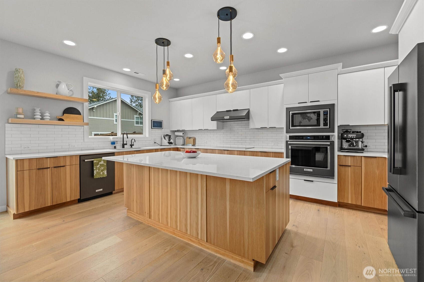 740 SE 8th Street , North Bend, WA 98045