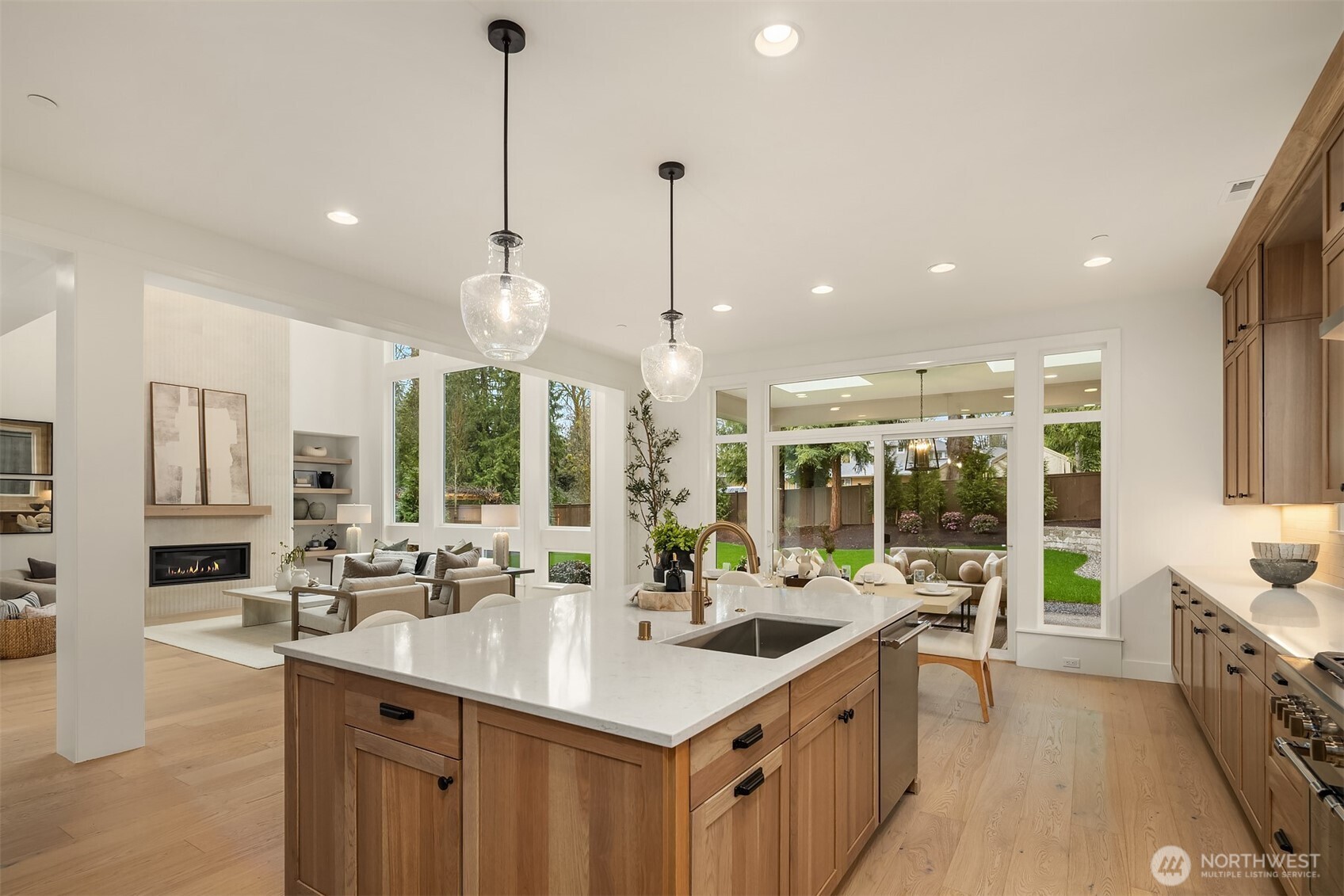 10468 NE 113th Place , Kirkland, WA 98033