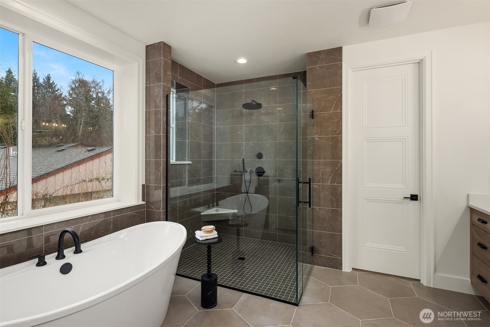 10468 NE 113th Place , Kirkland, WA 98033