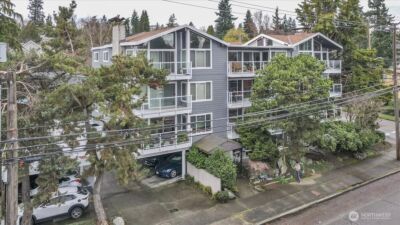 5249 40th Avenue NE #101, Seattle, WA 98105