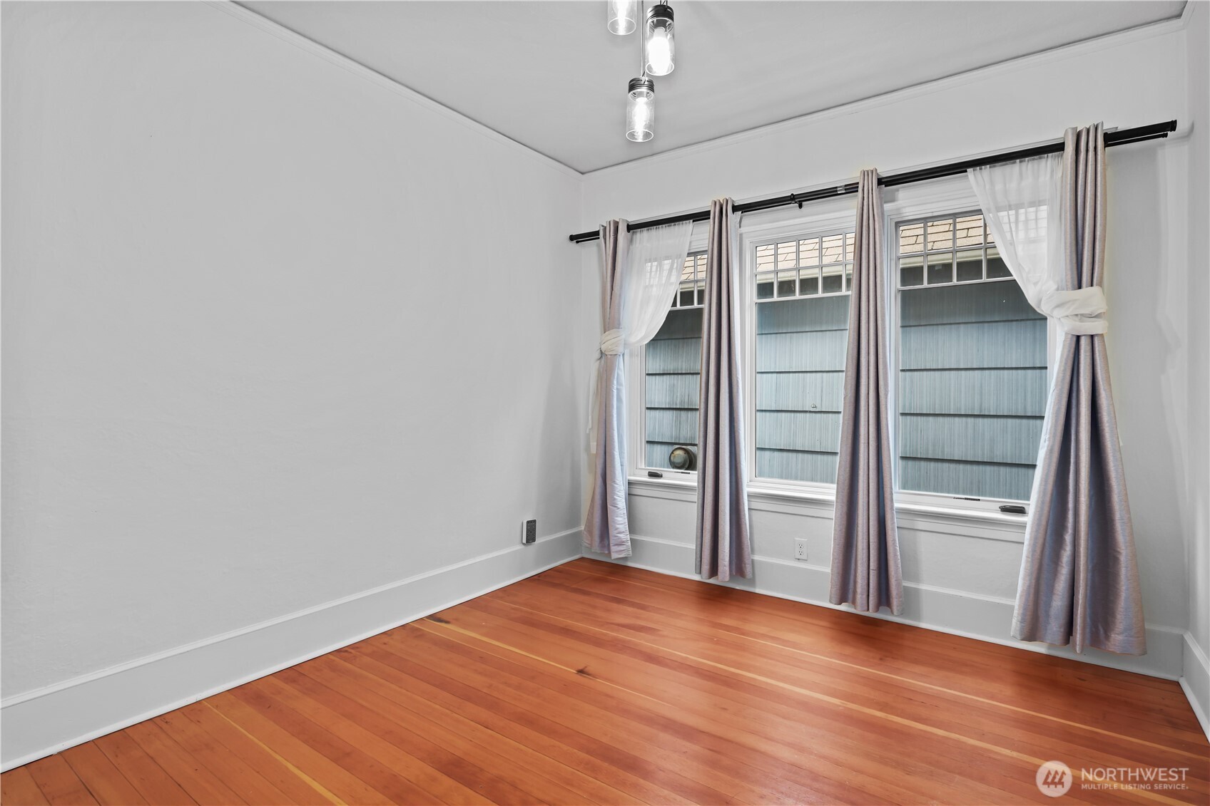 2221 Virginia , Everett, WA 98201