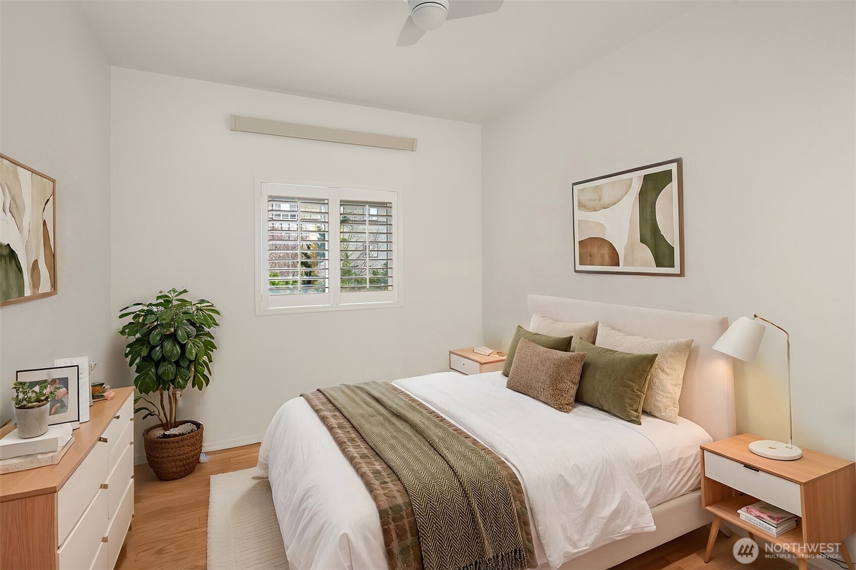 1731 10th Avenue NE #B115, Issaquah, WA 98029