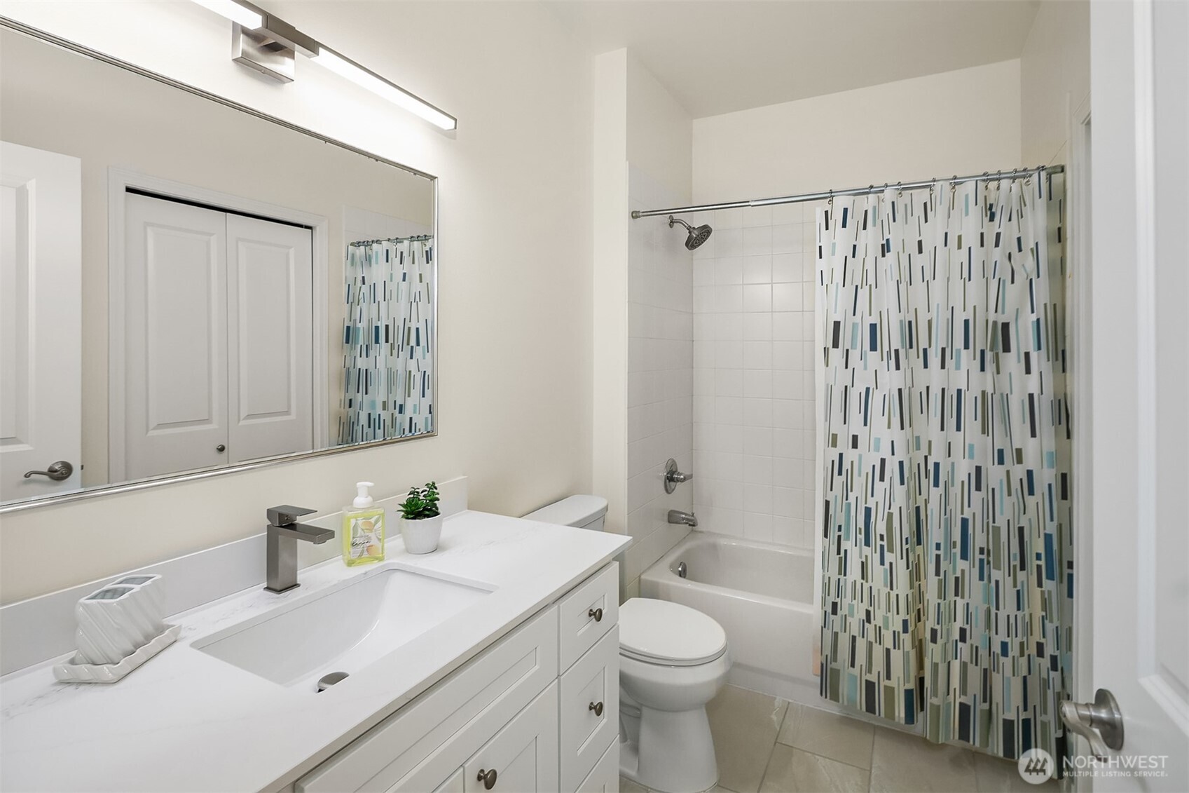 1731 10th Avenue NE #B115, Issaquah, WA 98029