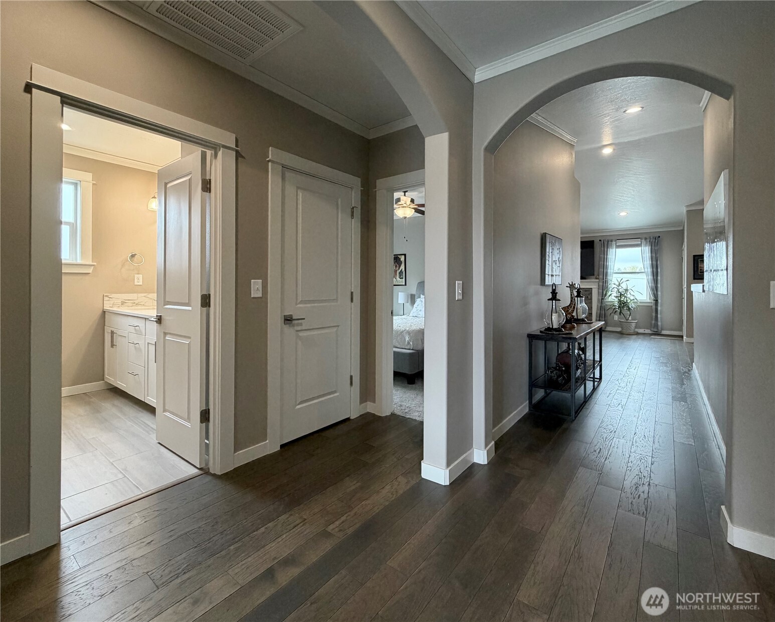 520 N Montana Street , Moses Lake, WA 98837