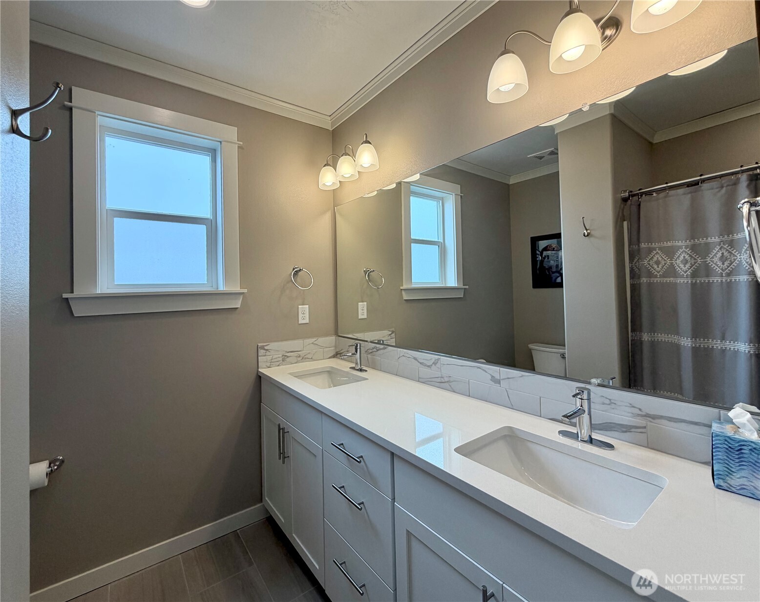 520 N Montana Street , Moses Lake, WA 98837