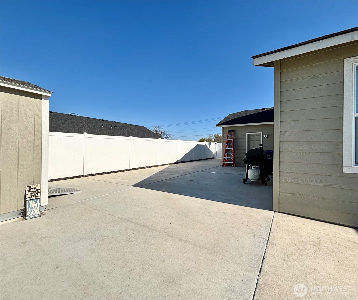 520 N Montana Street , Moses Lake, WA 98837