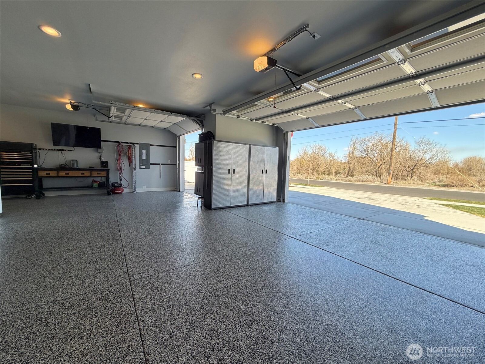 520 N Montana Street , Moses Lake, WA 98837