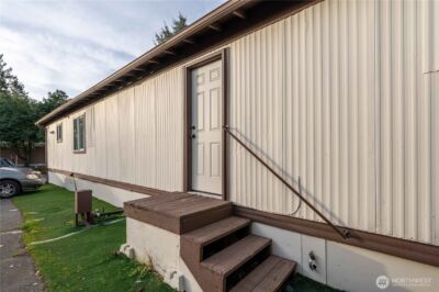 24415 64th Avenue S #2, Kent, WA 98032 - Photo 2