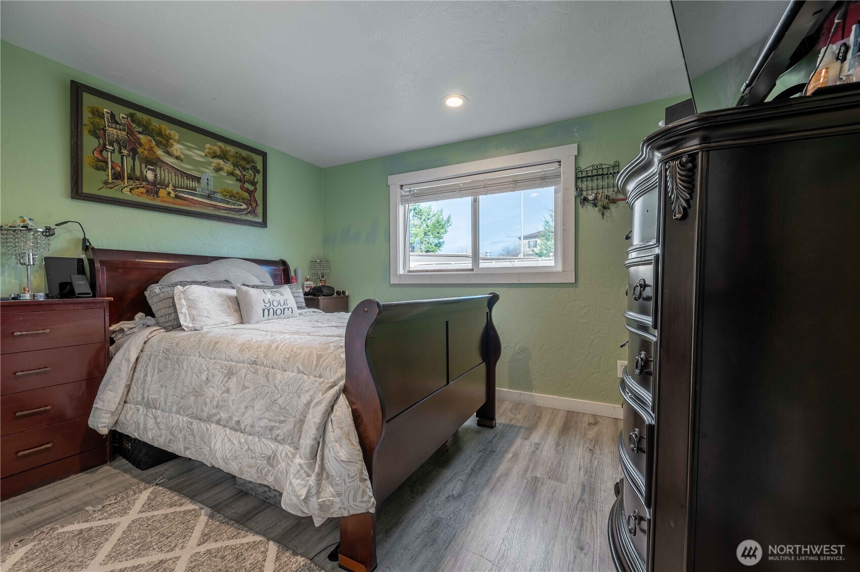 24415 64th Avenue S #2, Kent, WA 98032