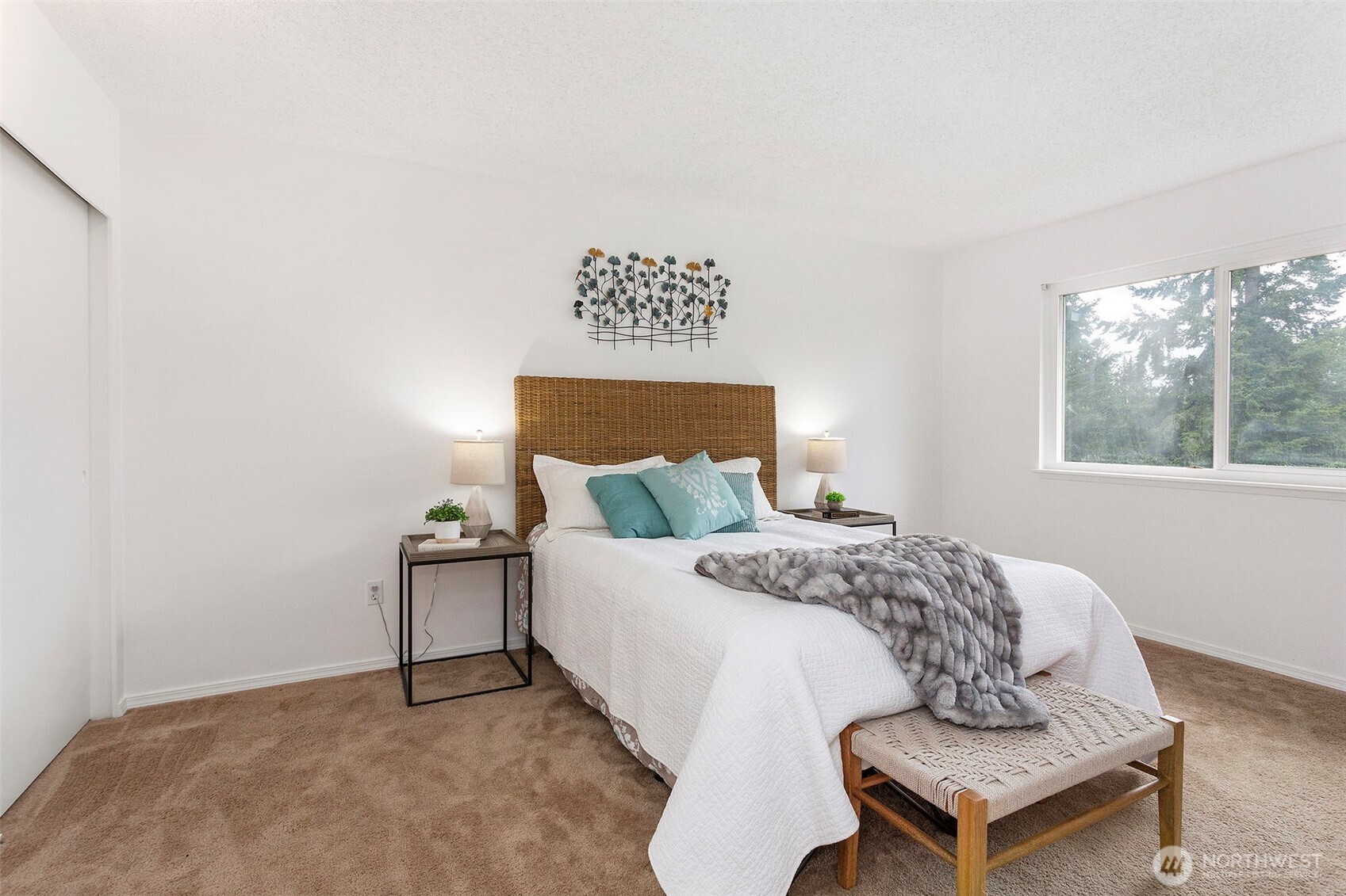 8823 Holly Drive #H206, Everett, WA 98208