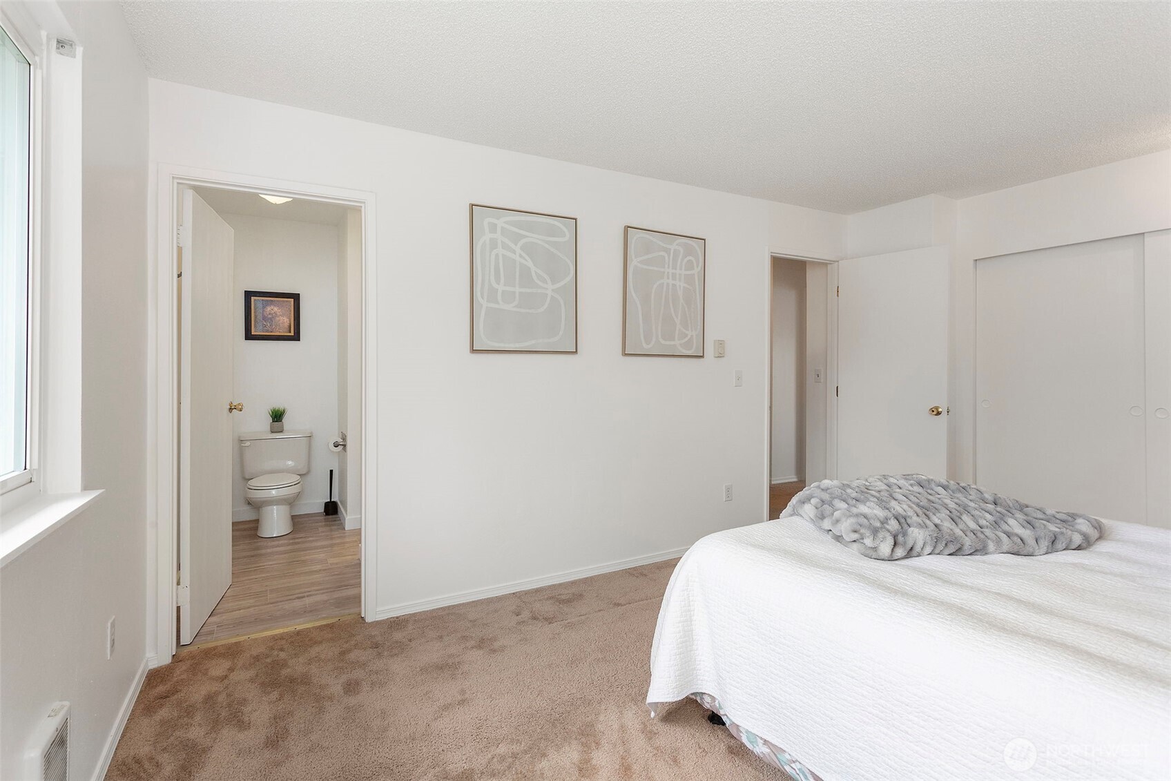 8823 Holly Drive #H206, Everett, WA 98208