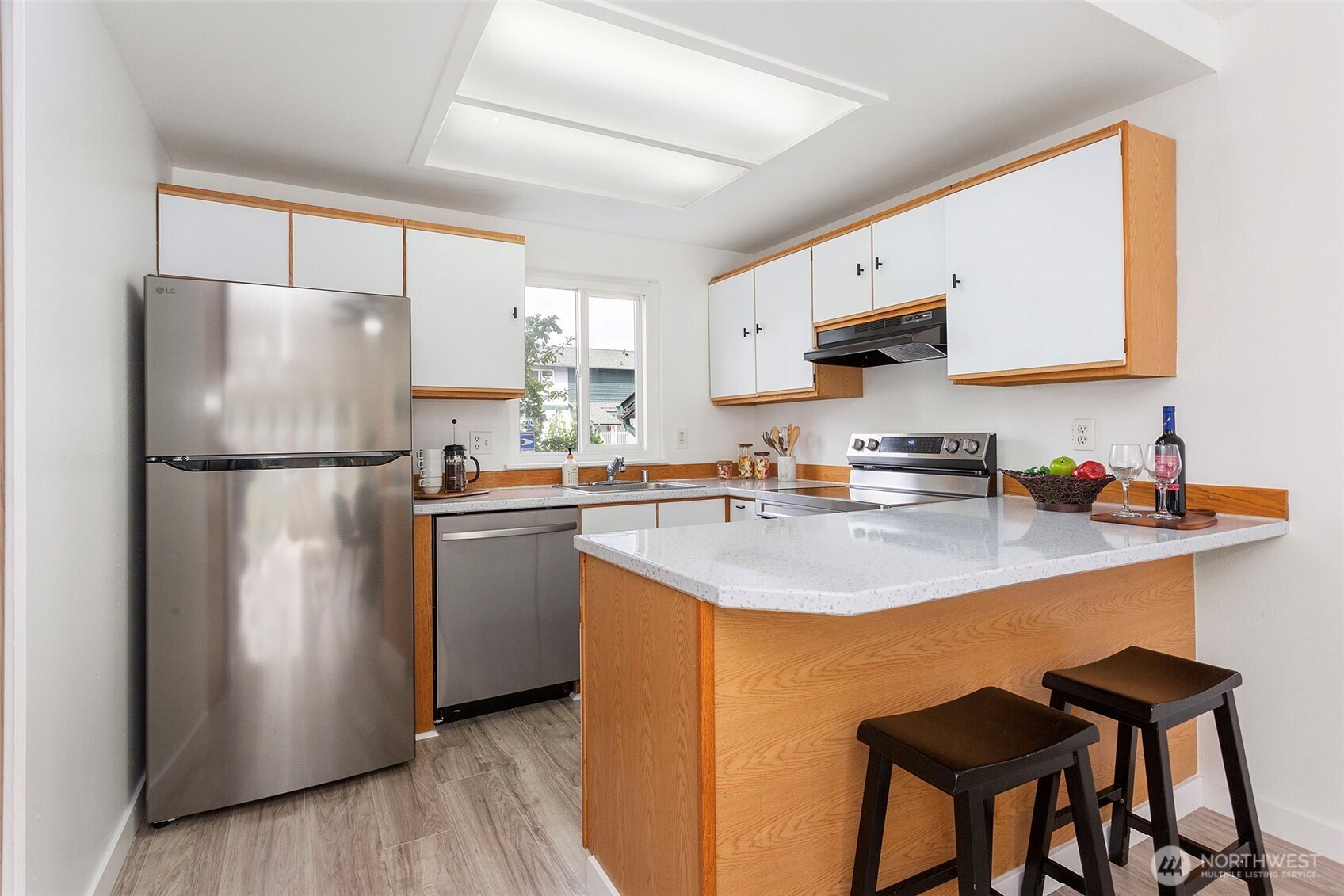 8823 Holly Drive #H206, Everett, WA 98208