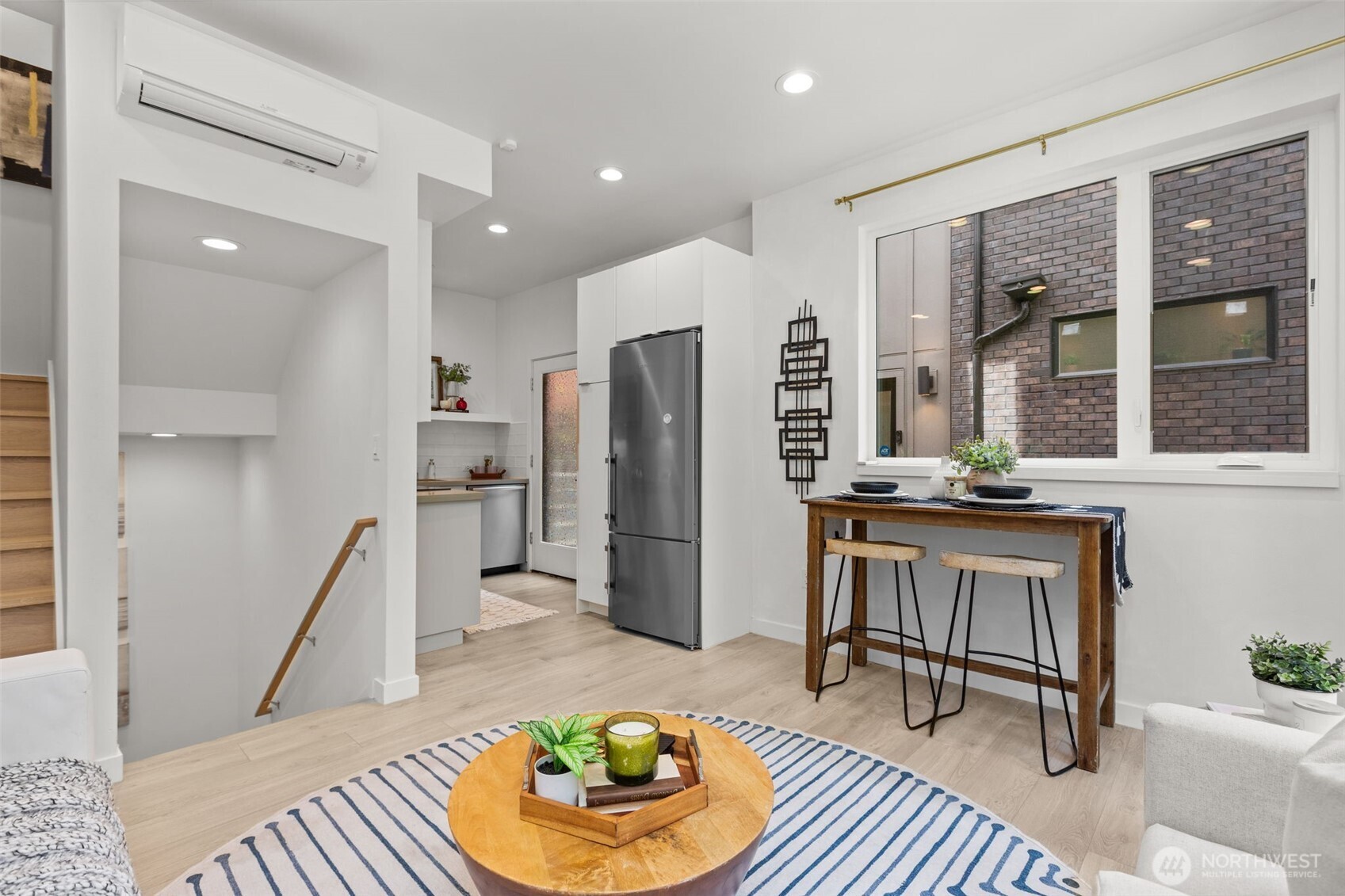 716 11th Avenue E #A, Seattle, WA 98102