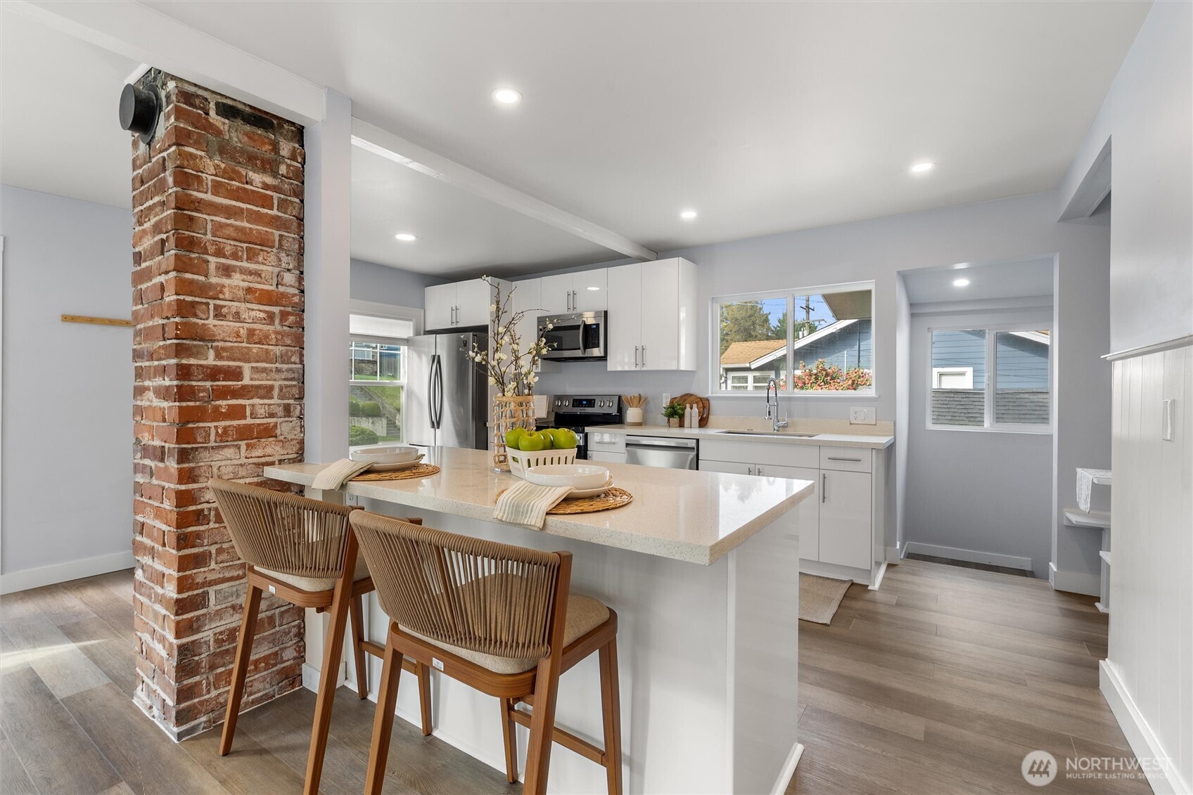 6058 6th Avenue NE, Seattle, WA 98115