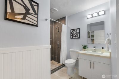 6058 6th Avenue NE, Seattle, WA 98115 - Photo 17